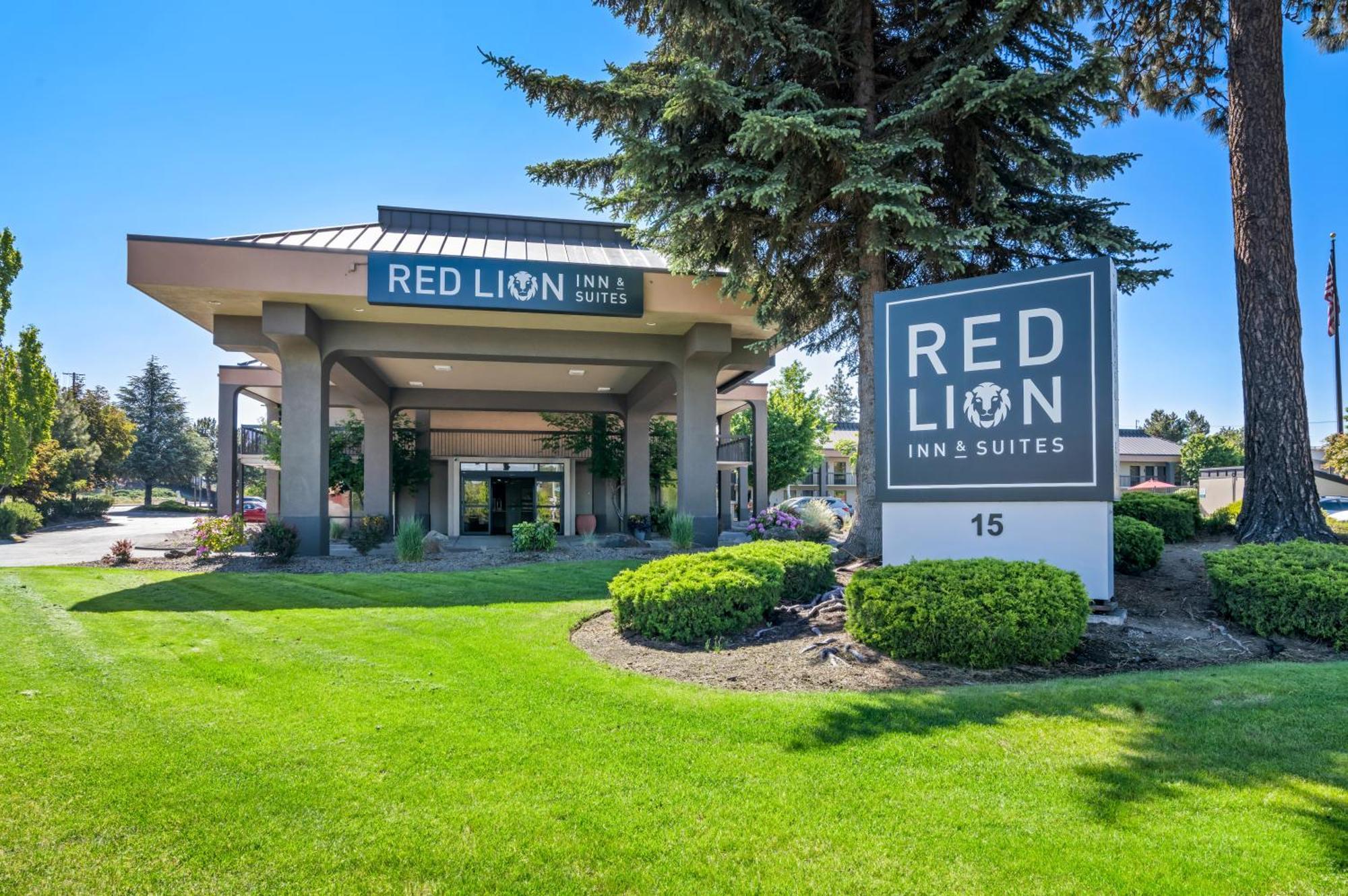 Red Lion Inn & Suites Deschutes River - Bend Exteriér fotografie