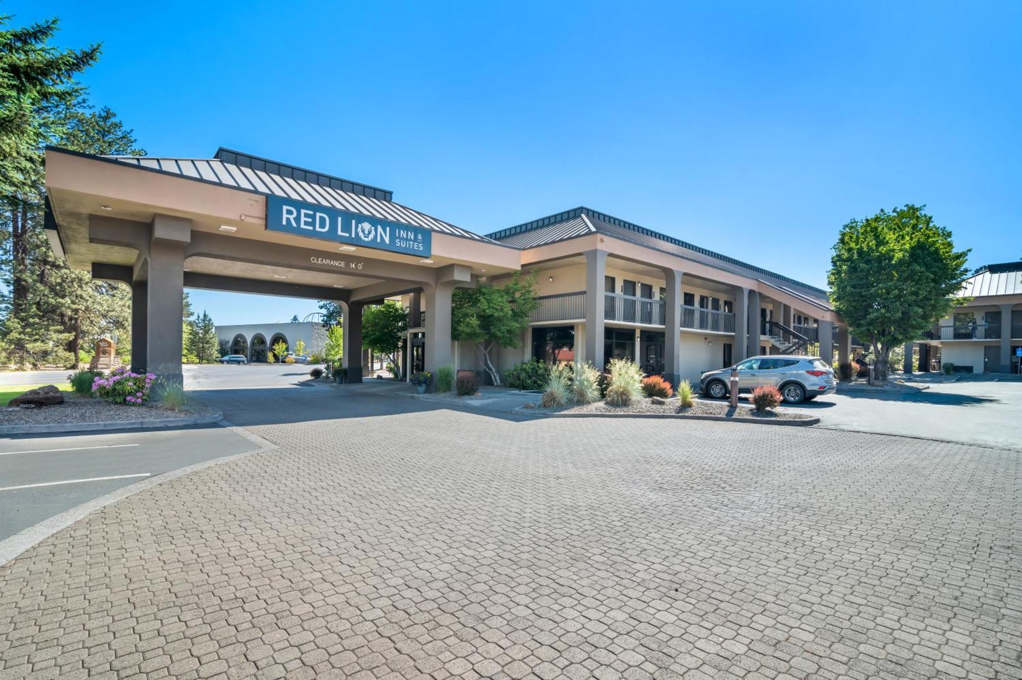 Red Lion Inn & Suites Deschutes River - Bend Exteriér fotografie