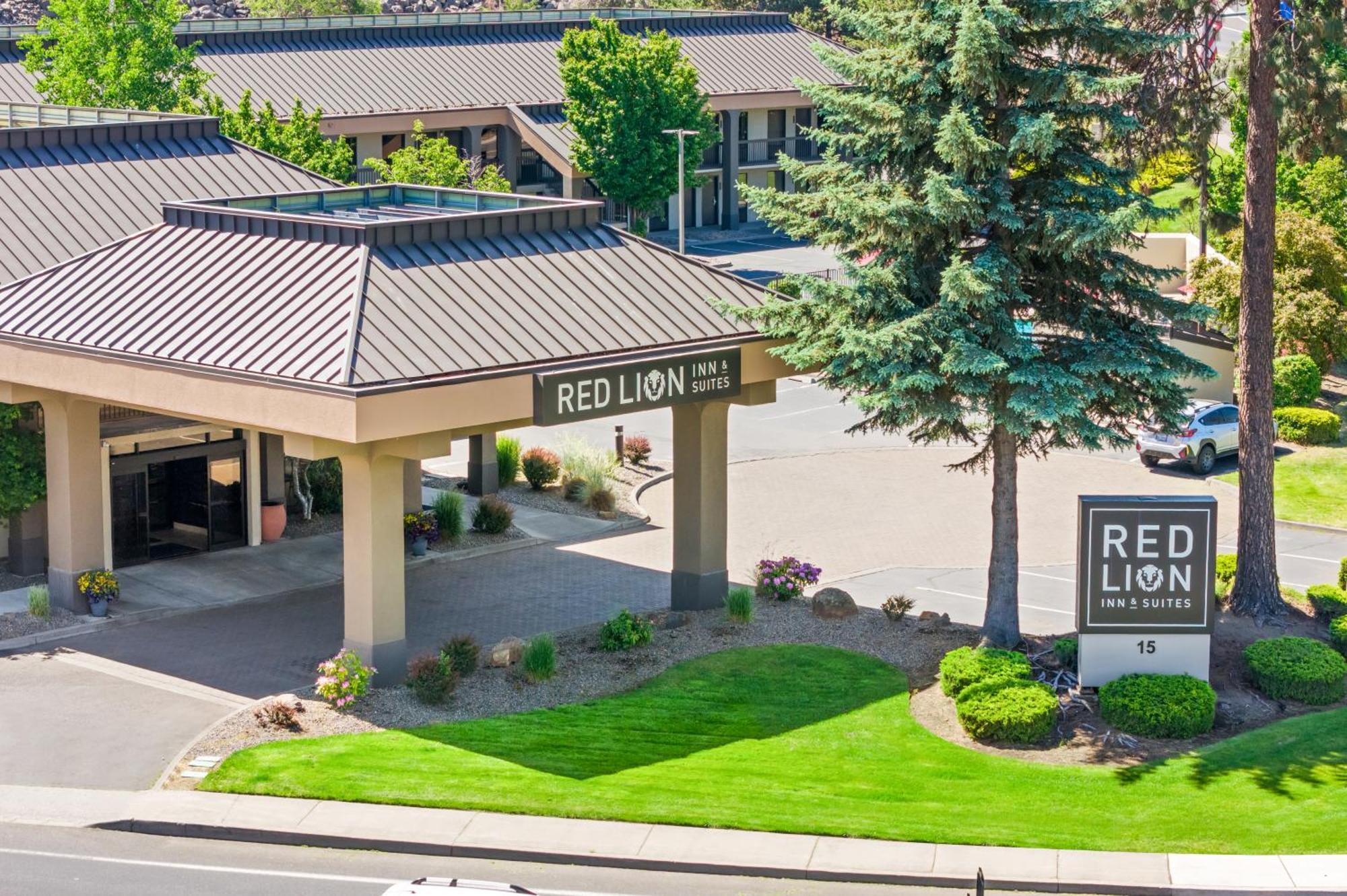 Red Lion Inn & Suites Deschutes River - Bend Exteriér fotografie
