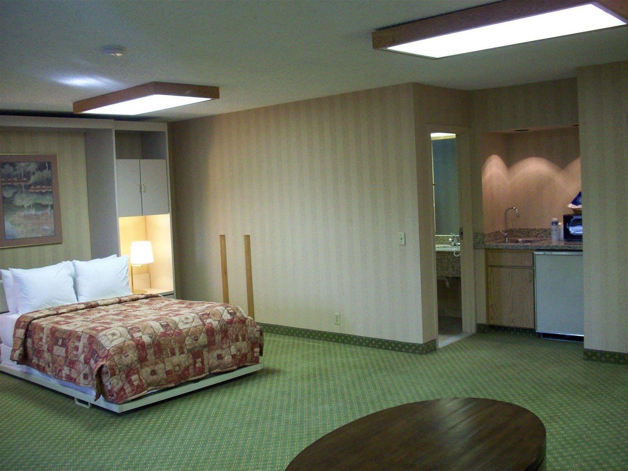 Red Lion Inn & Suites Deschutes River - Bend Exteriér fotografie